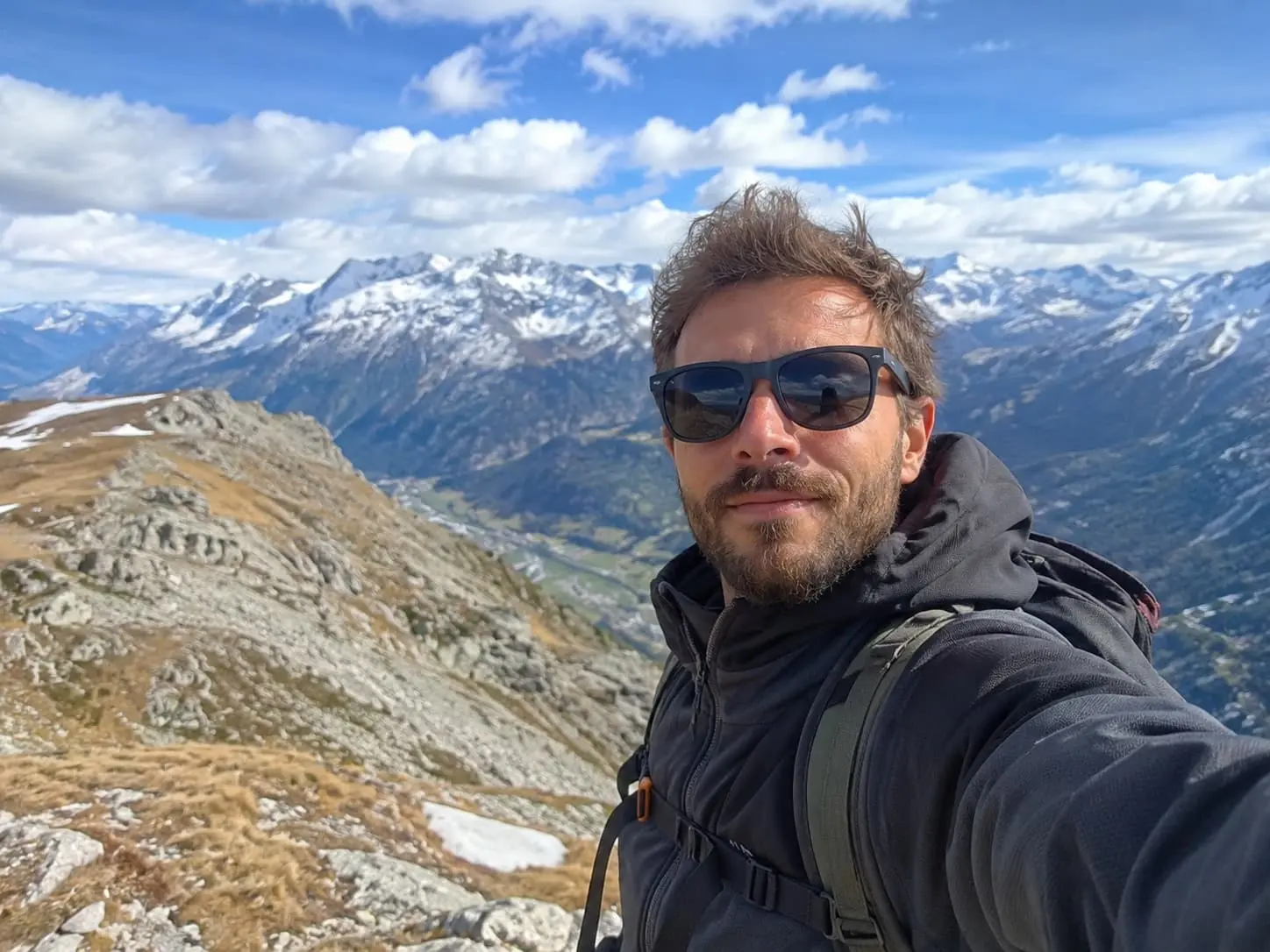 Enzo Hue, fondateur de RoboPure, en montagne